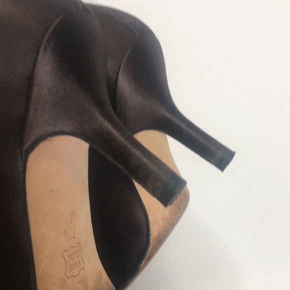 Vaneli  womens brown bow kitten heel satin pump size 7.5 with box - Picture 9 of 10